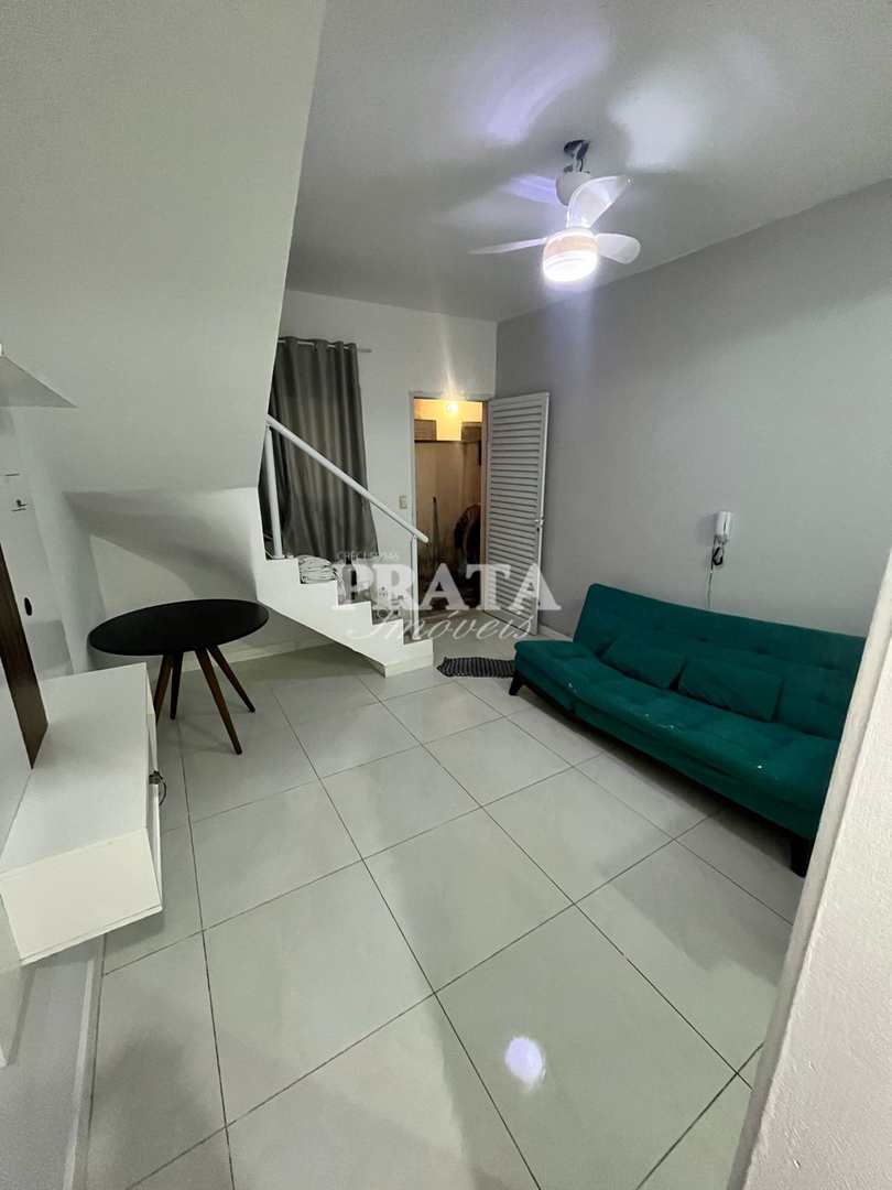 Sobrado à venda com 2 quartos, 60m² - Foto 1