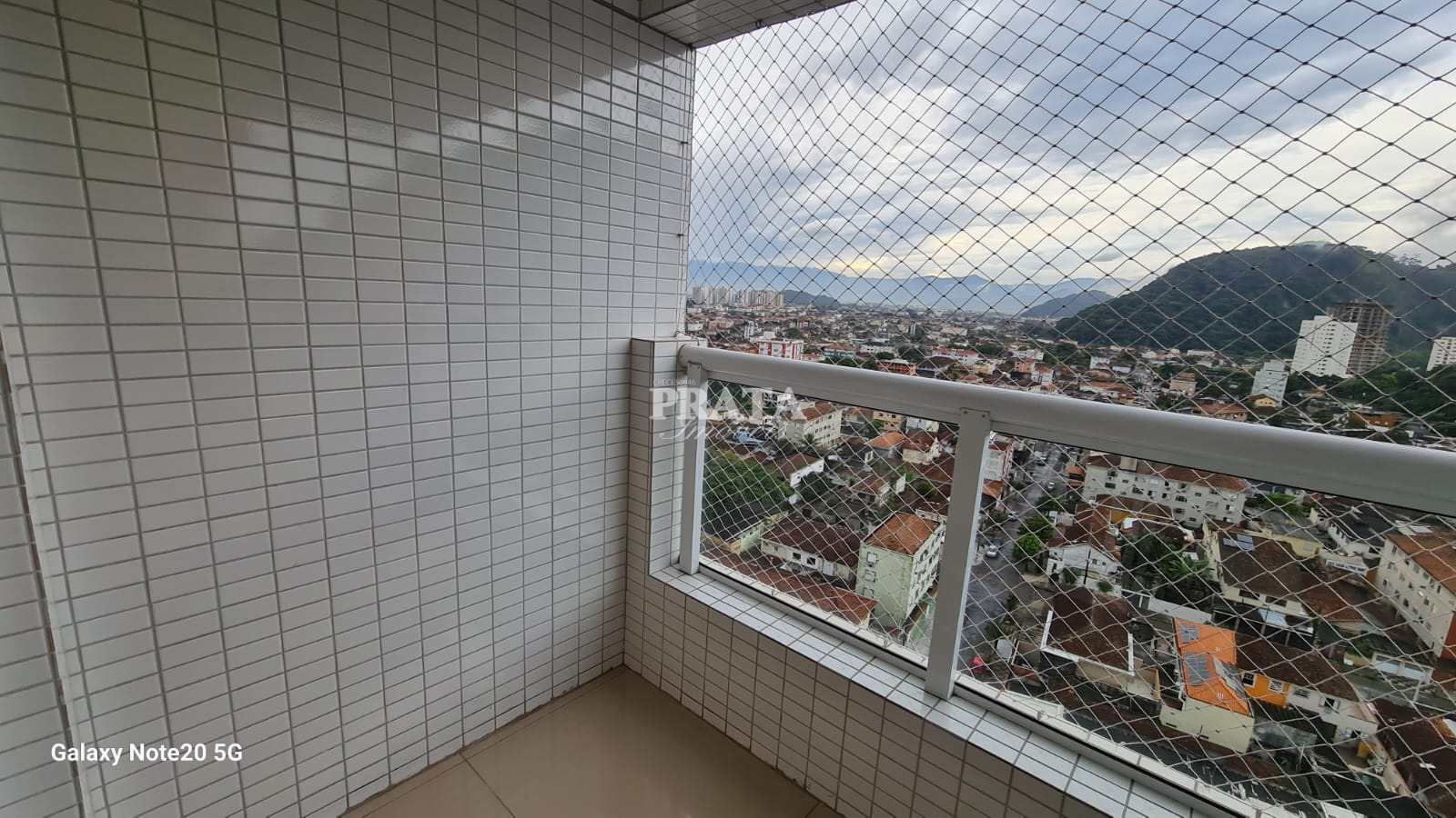 Apartamento à venda com 2 quartos, 67m² - Foto 4