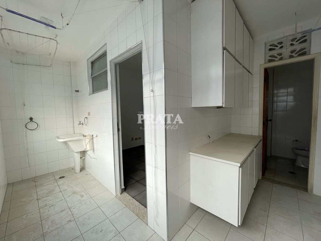 Apartamento à venda com 3 quartos, 153m² - Foto 11