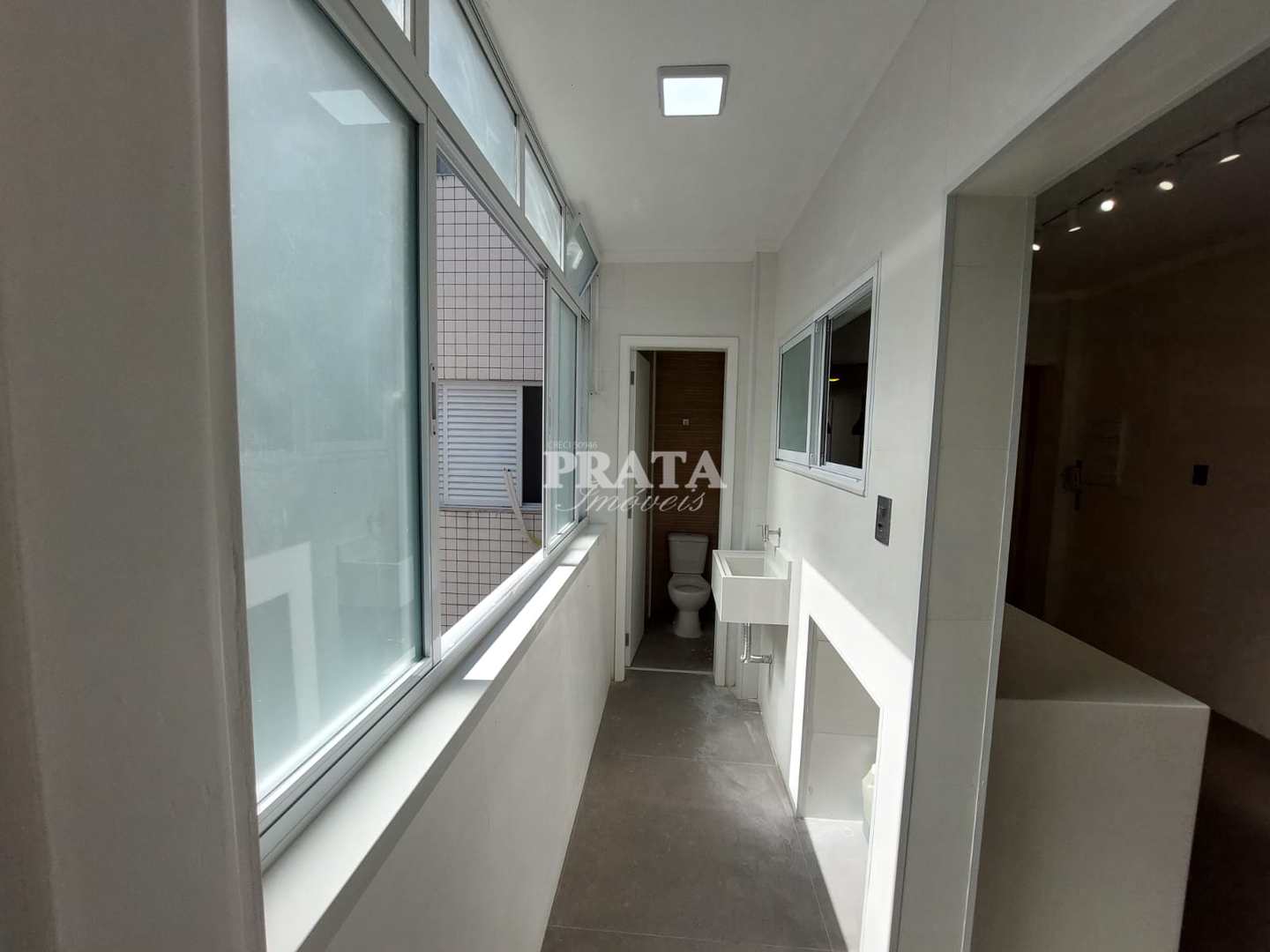 Apartamento à venda com 1 quarto, 85m² - Foto 19