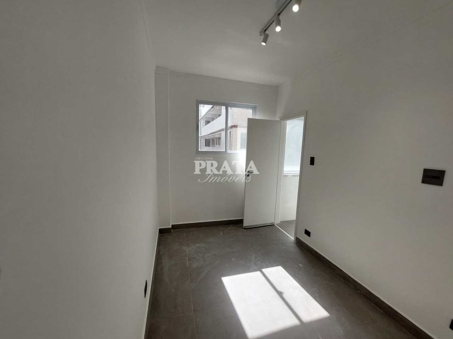 Apartamento à venda com 1 quarto, 85m² - Foto 7