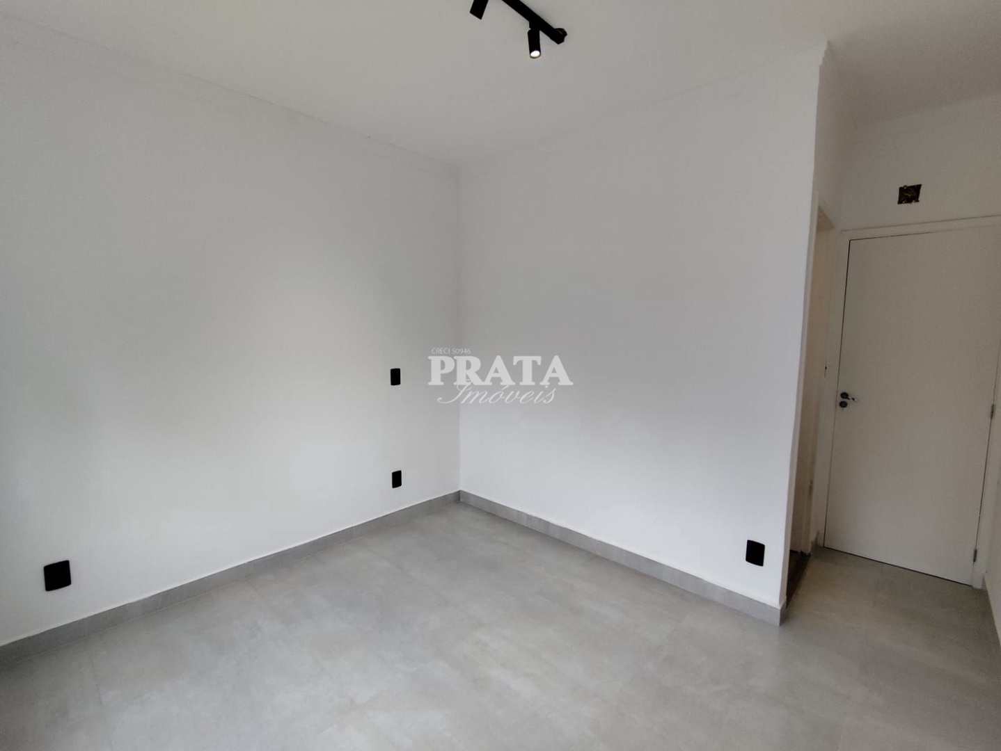 Apartamento à venda com 2 quartos, 60m² - Foto 2