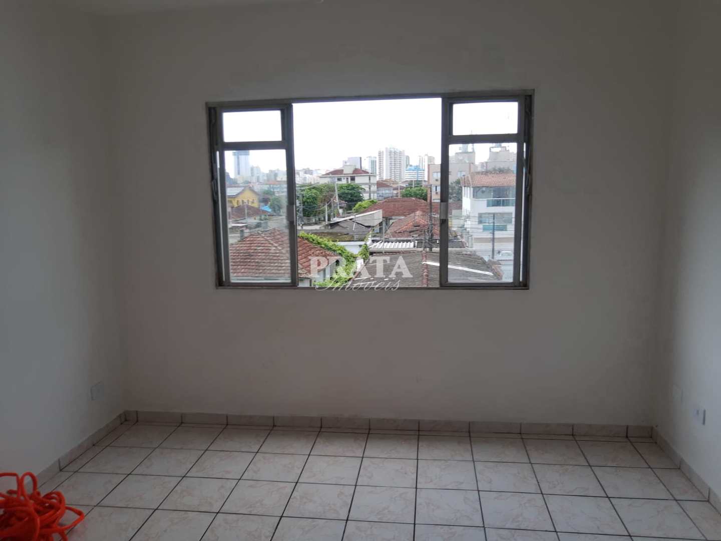 Apartamento à venda com 2 quartos, 80m² - Foto 2