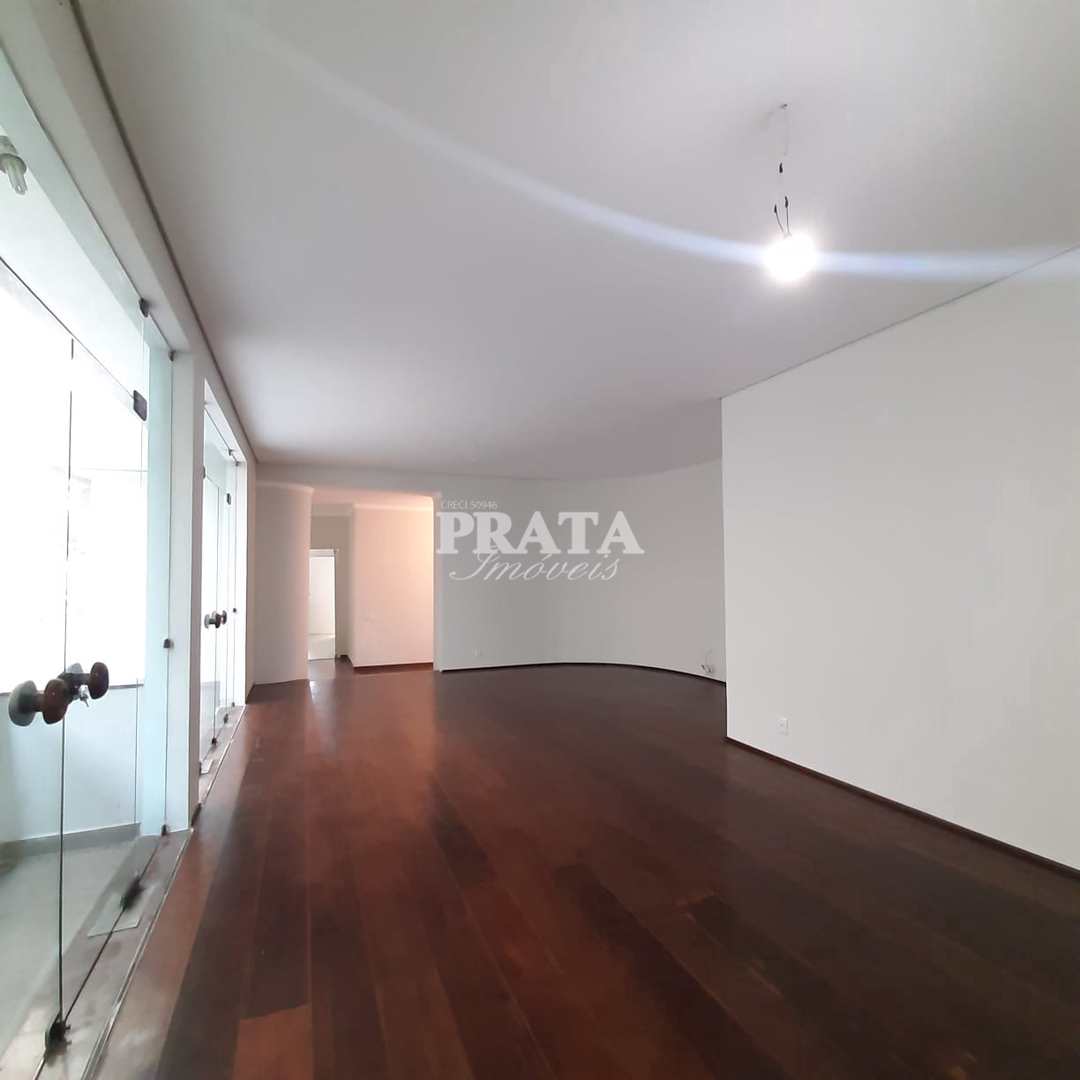 Casa à venda com 3 quartos, 200m² - Foto 4