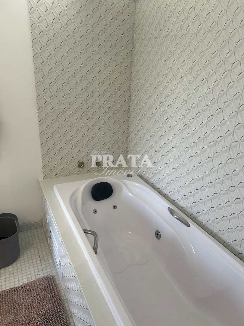 Apartamento para alugar com 4 quartos, 300m² - Foto 19