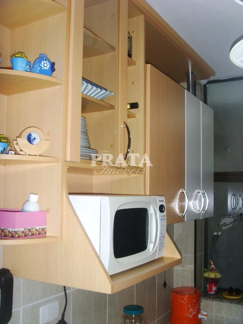 Apartamento à venda com 2 quartos, 75m² - Foto 18