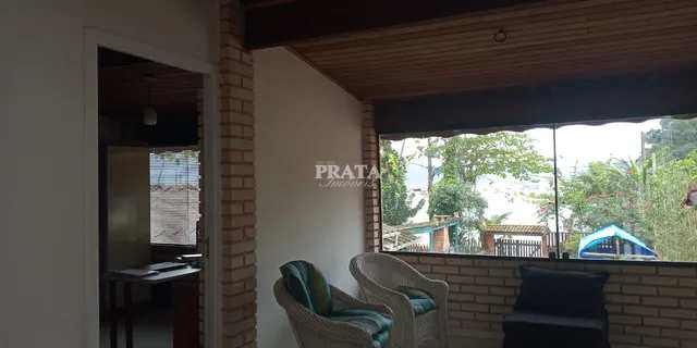 Sobrado à venda com 4 quartos, 200m² - Foto 2