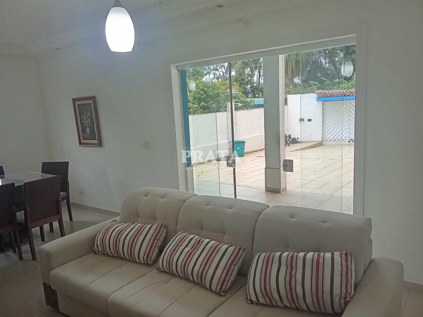 Casa à venda com 2 quartos, 170m² - Foto 4