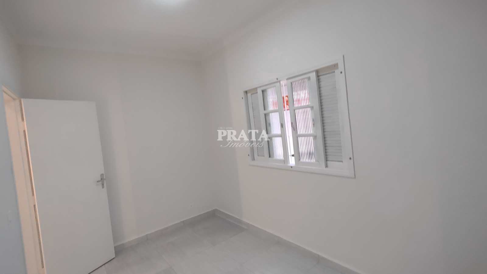 Casa à venda com 2 quartos, 48m² - Foto 6