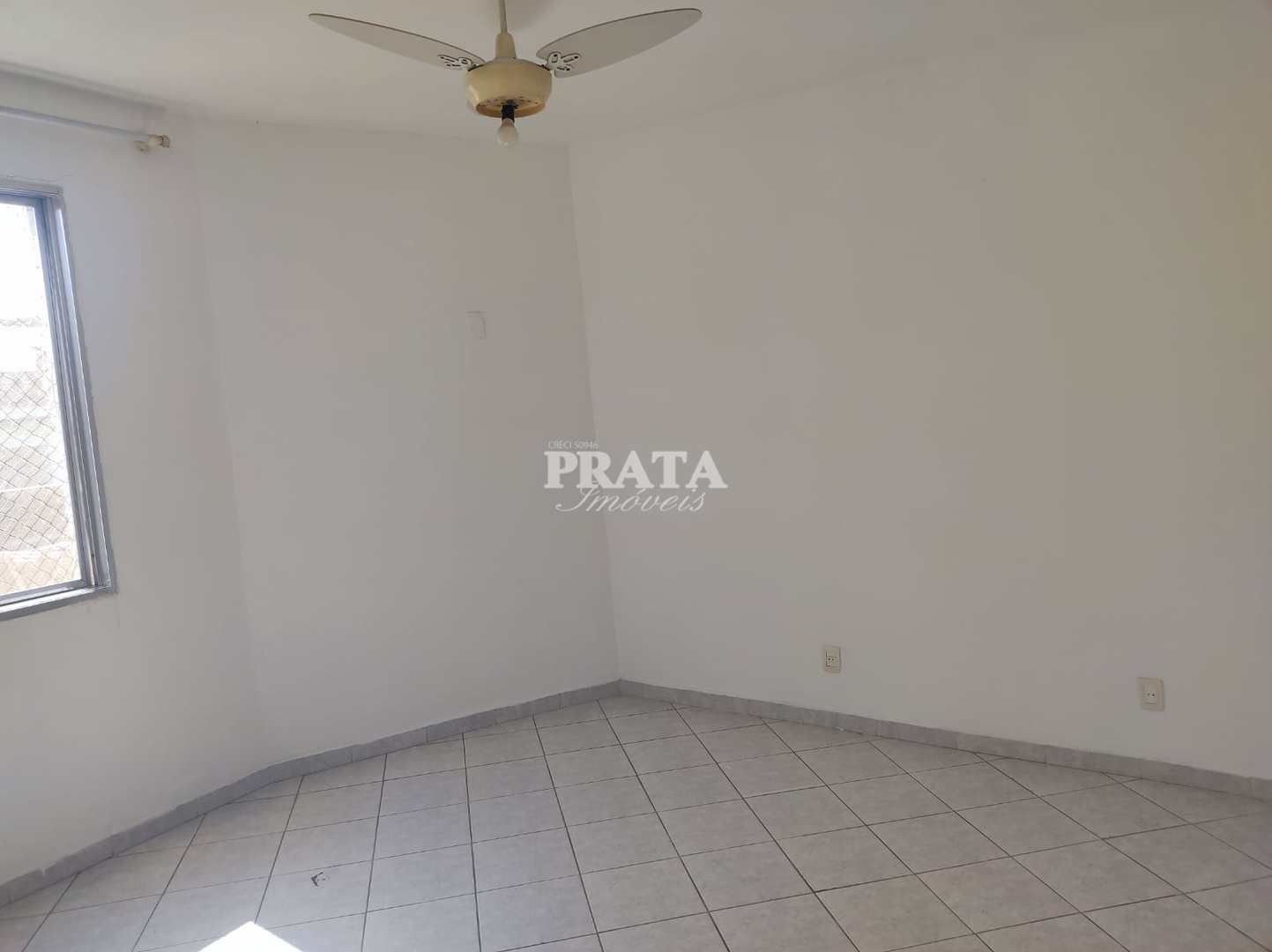 Apartamento à venda com 2 quartos, 77m² - Foto 2