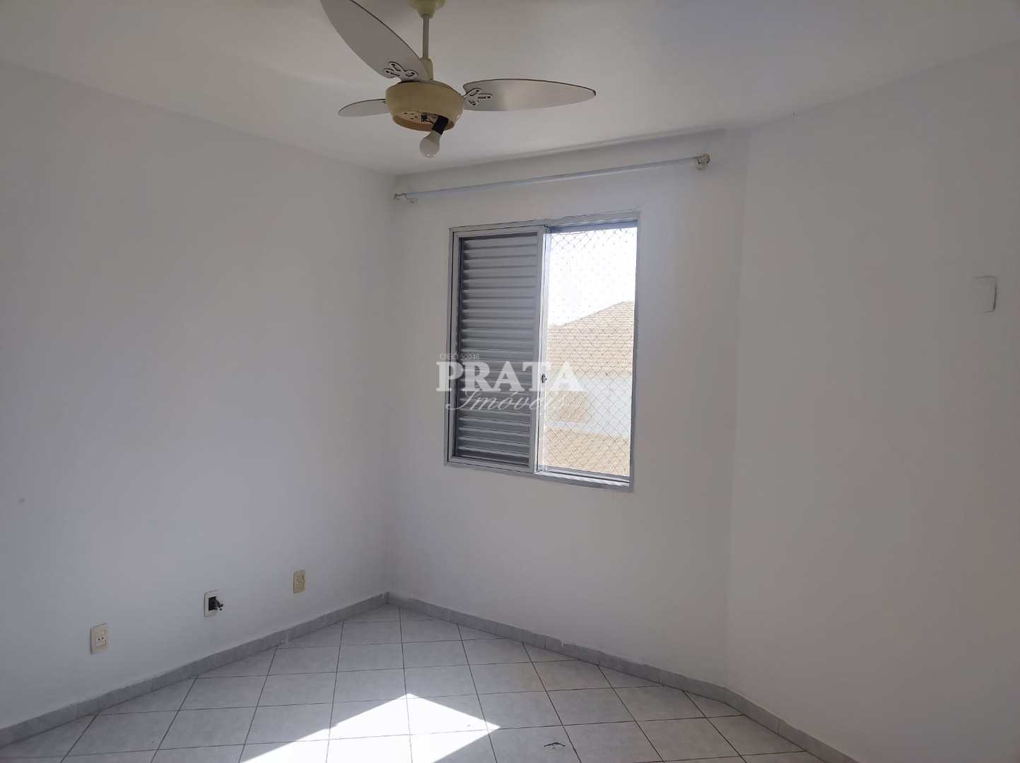 Apartamento à venda com 2 quartos, 77m² - Foto 4