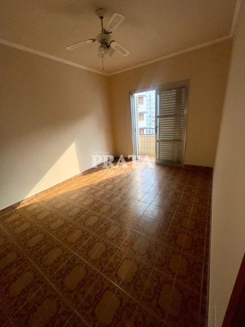 Apartamento à venda com 2 quartos, 62m² - Foto 4