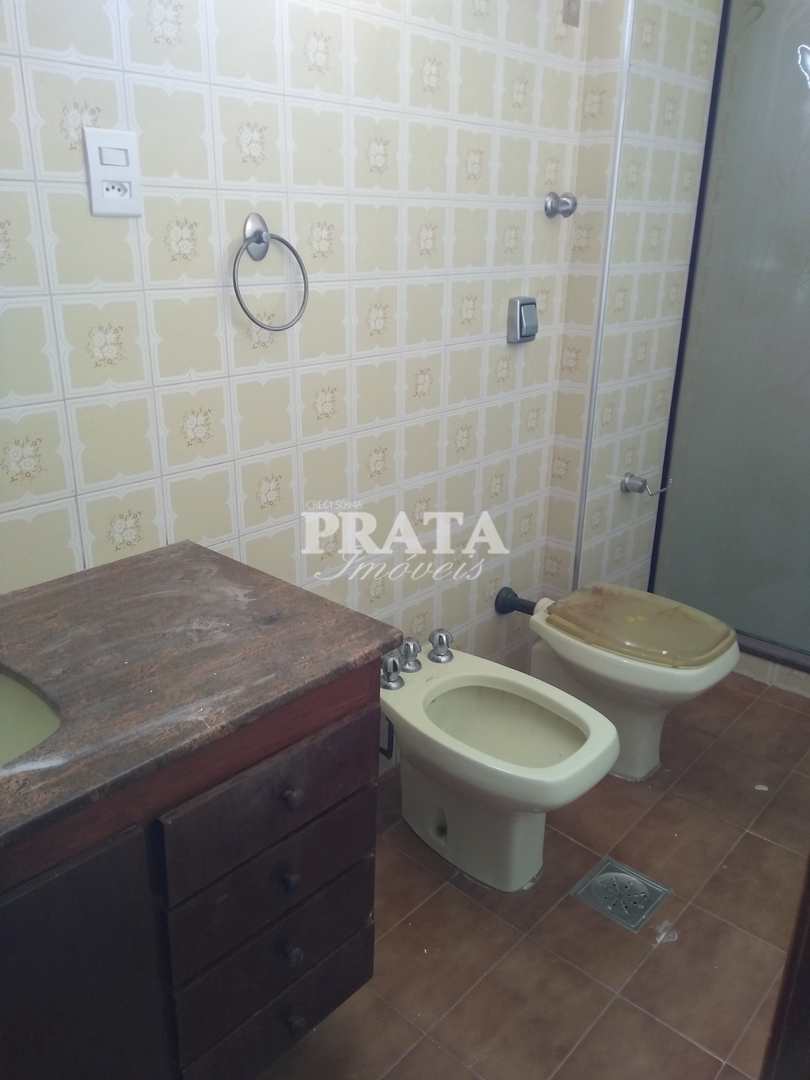 Apartamento para alugar com 3 quartos, 200m² - Foto 16