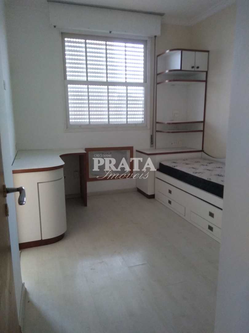 Apartamento para alugar com 3 quartos, 200m² - Foto 6