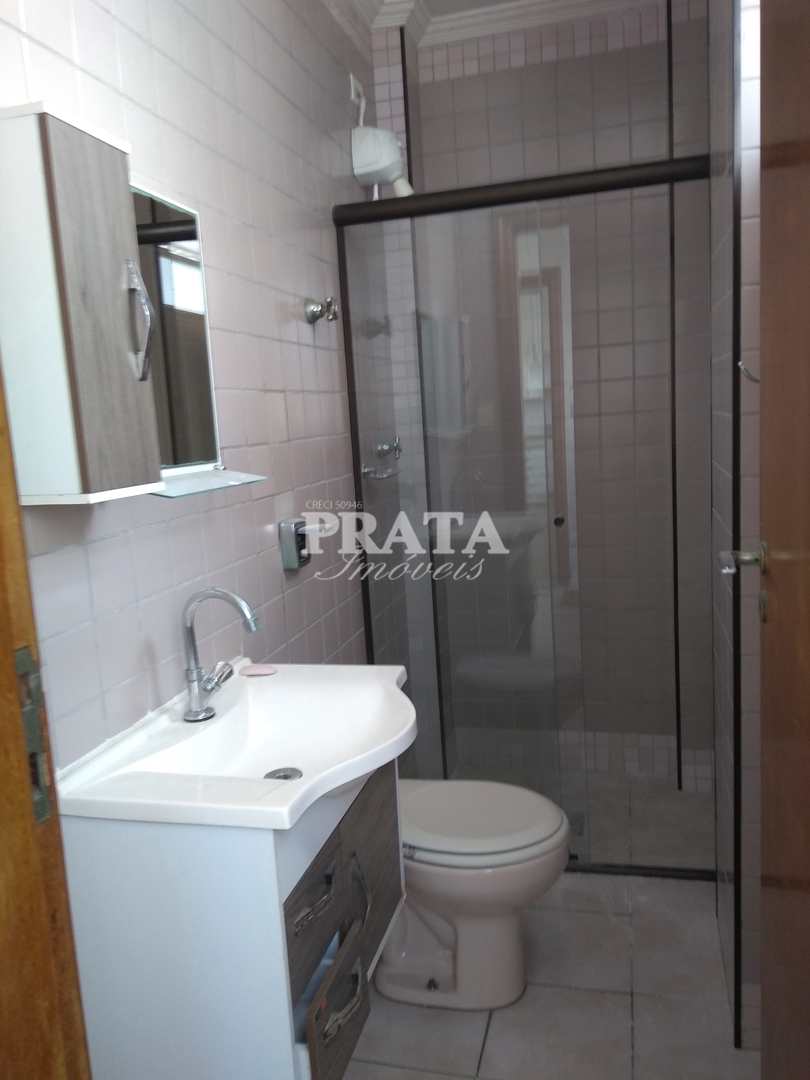 Apartamento para alugar com 3 quartos, 200m² - Foto 17