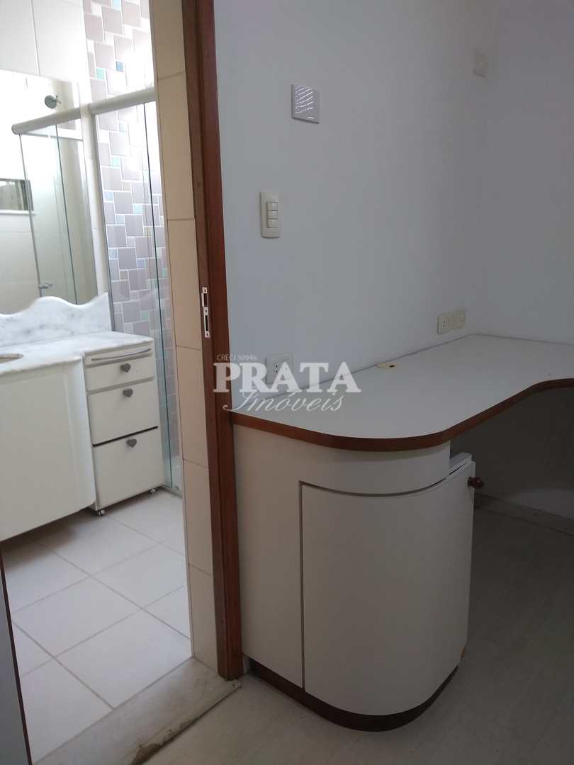 Apartamento para alugar com 3 quartos, 200m² - Foto 14