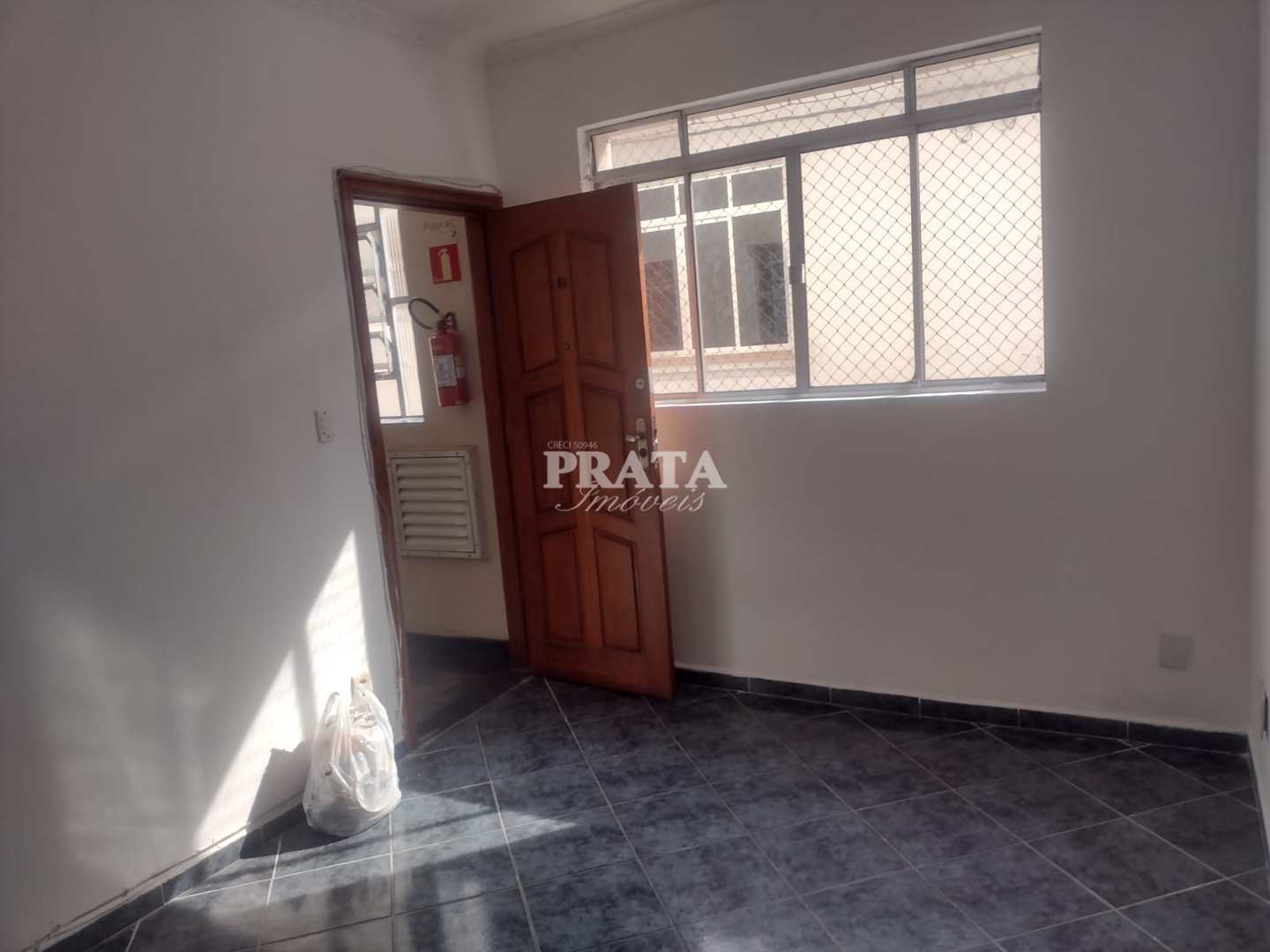 Apartamento à venda com 2 quartos, 60m² - Foto 1