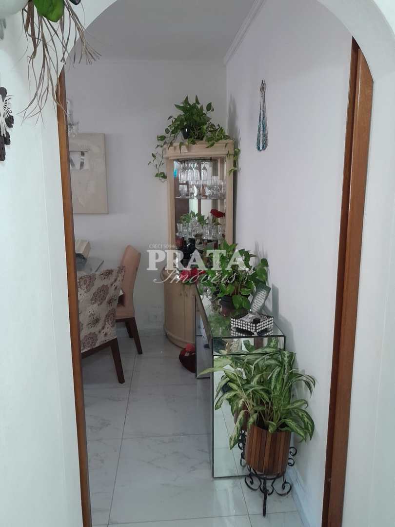 Apartamento à venda com 2 quartos, 80m² - Foto 2