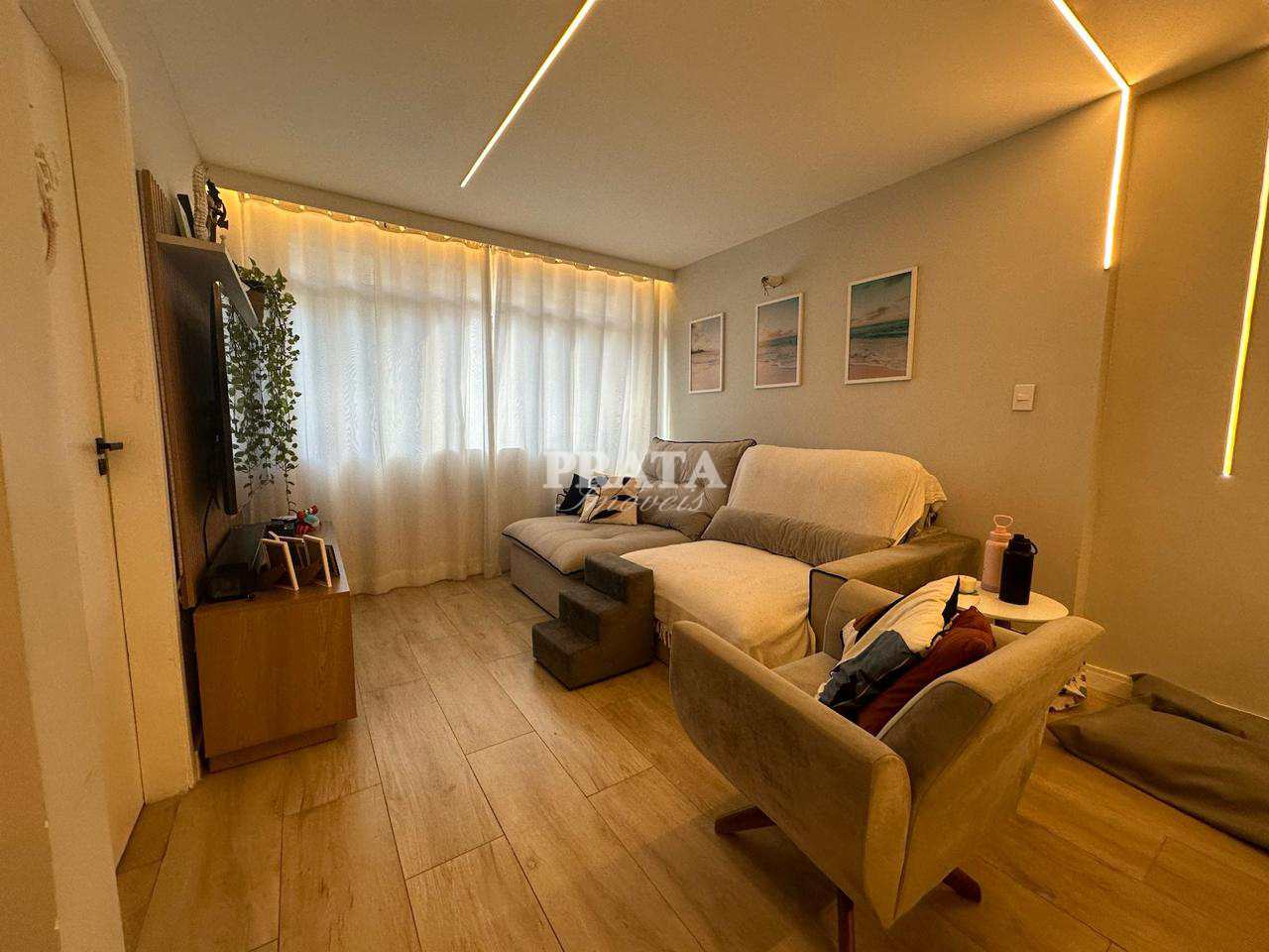 Apartamento à venda com 2 quartos, 67m² - Foto 3