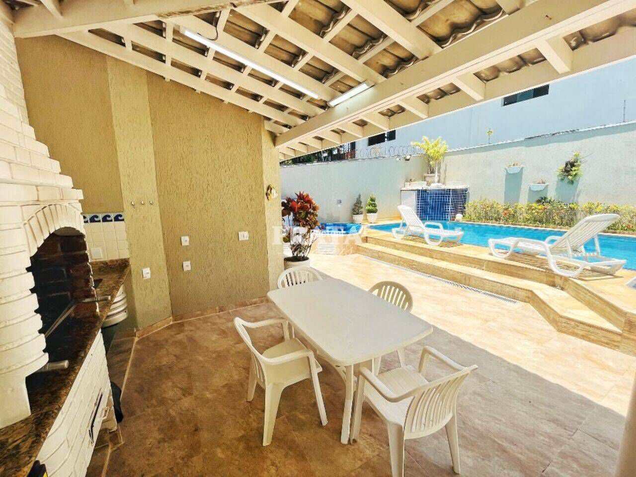 Sobrado à venda com 6 quartos, 300m² - Foto 44