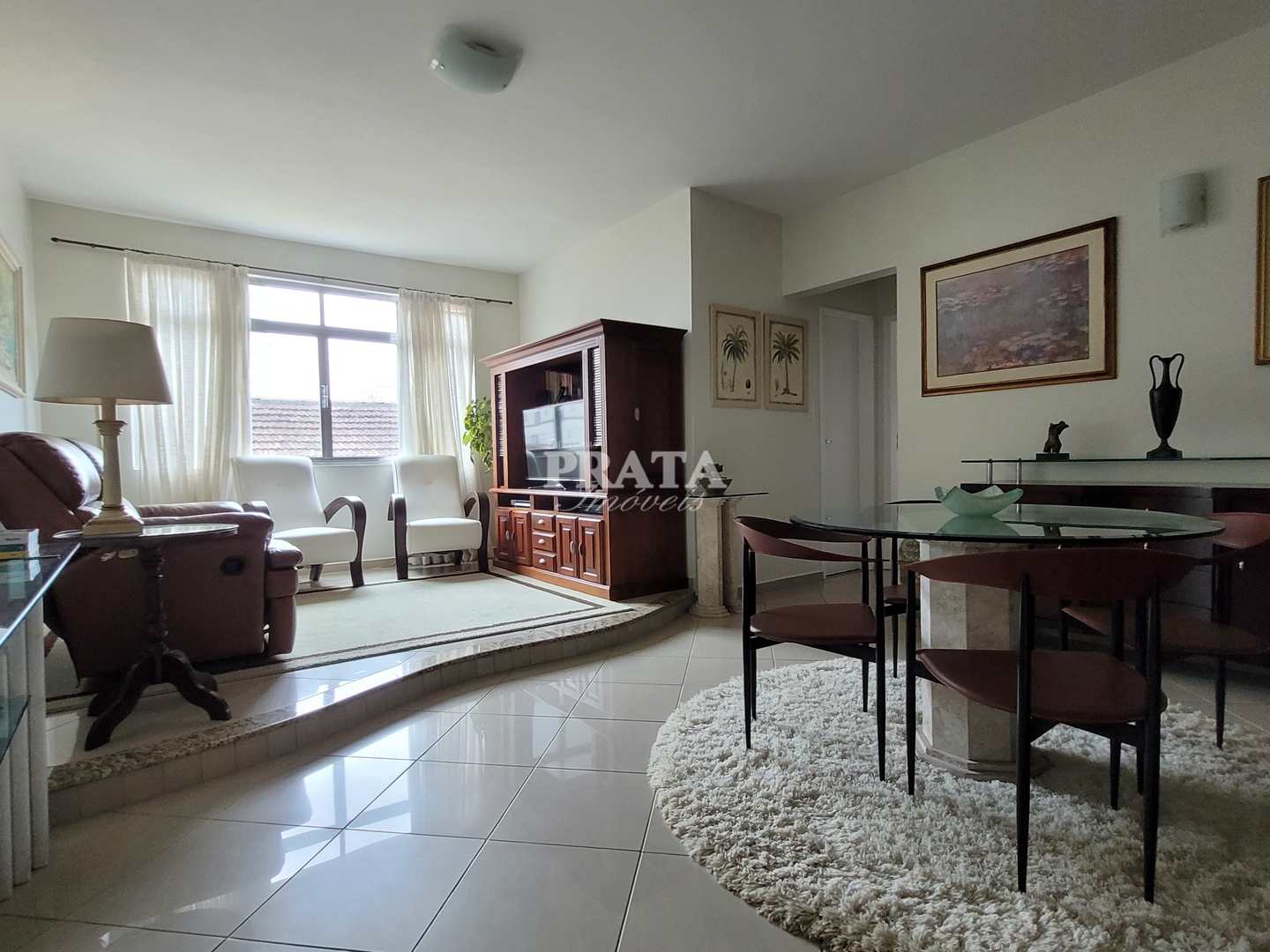 Apartamento à venda com 2 quartos, 100m² - Foto 1