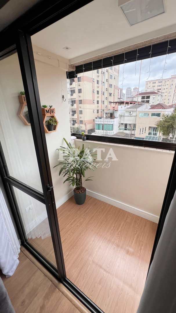 Apartamento à venda com 2 quartos, 60m² - Foto 1