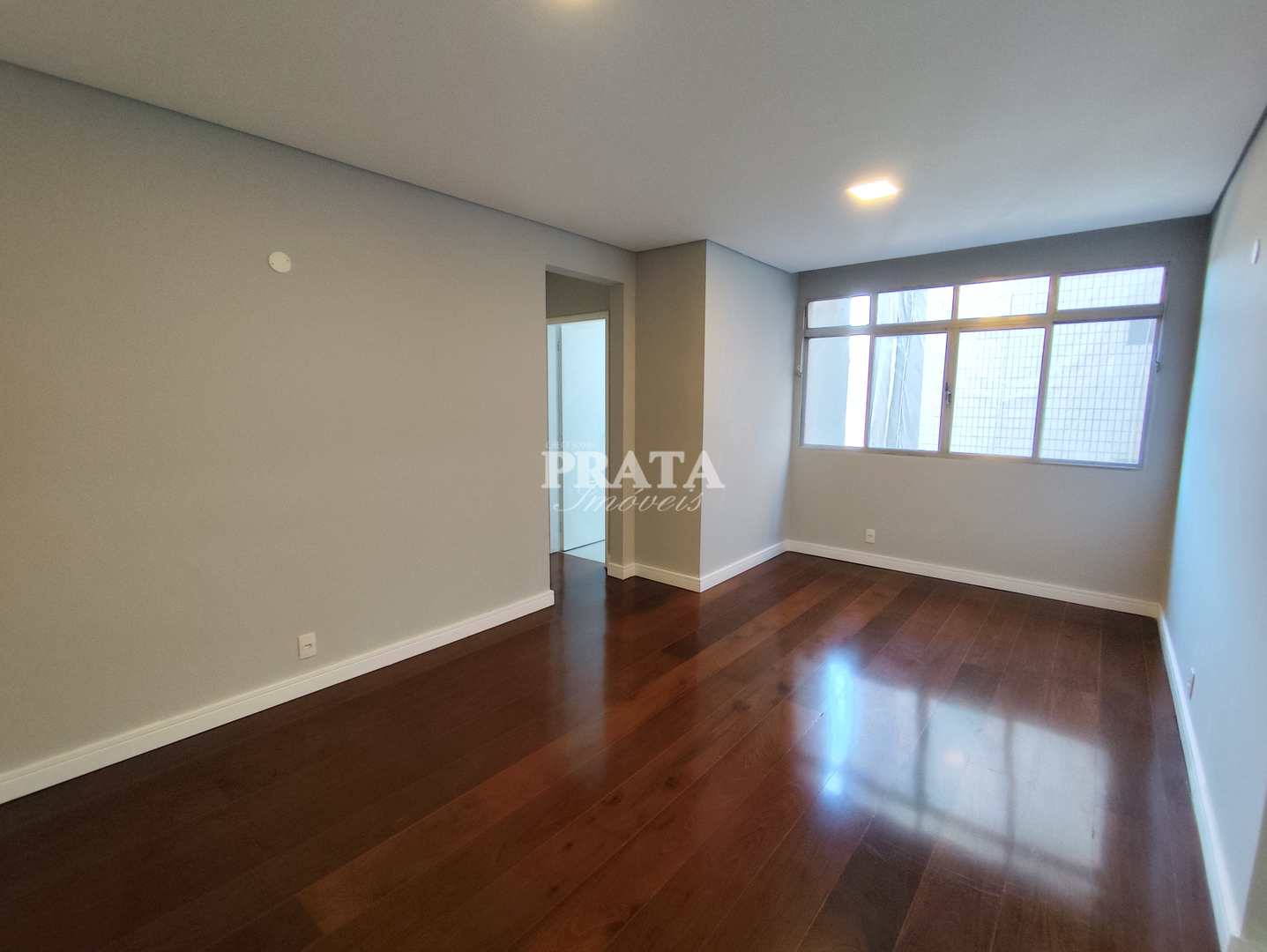 Apartamento à venda com 2 quartos, 90m² - Foto 2