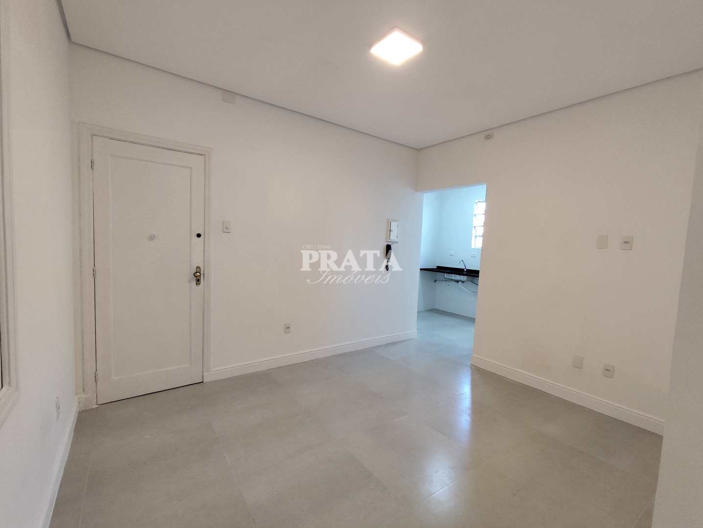 Apartamento à venda com 2 quartos, 62m² - Foto 1