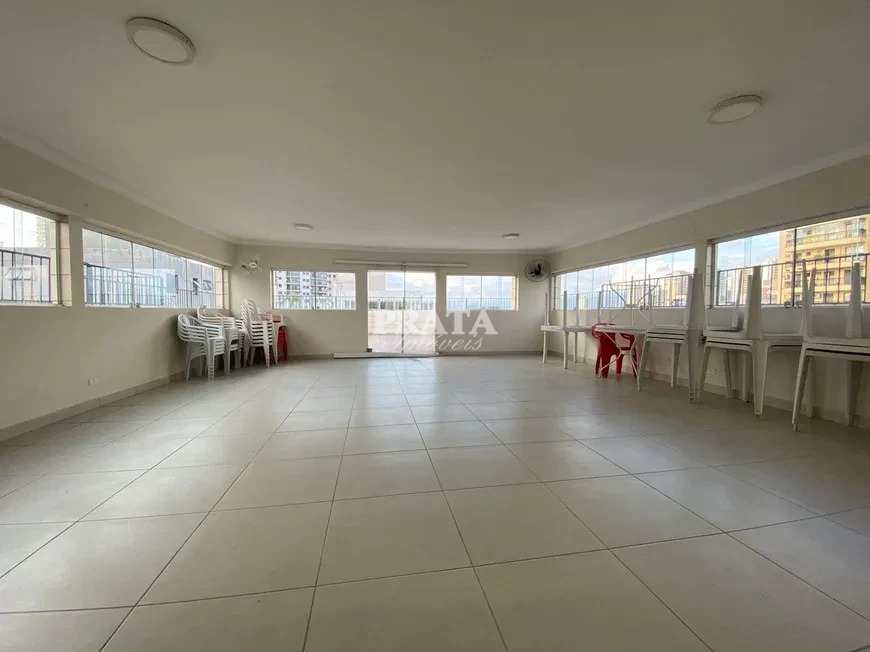 Apartamento para alugar com 2 quartos, 68m² - Foto 20