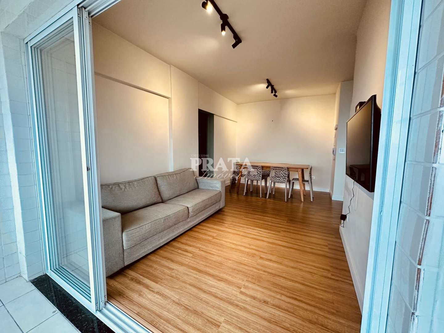 Apartamento à venda com 2 quartos, 72m² - Foto 3