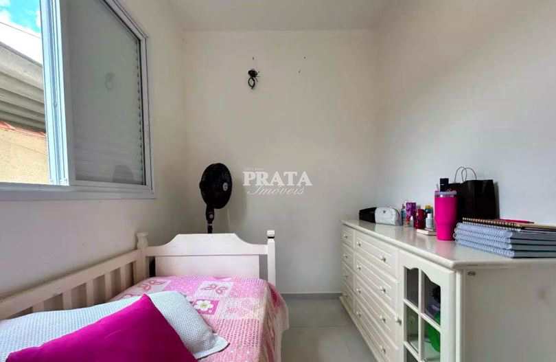 Casa à venda com 2 quartos, 70m² - Foto 5