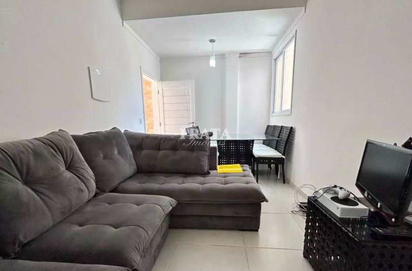 Casa à venda com 2 quartos, 70m² - Foto 1