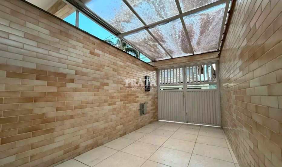 Casa à venda com 2 quartos, 70m² - Foto 12