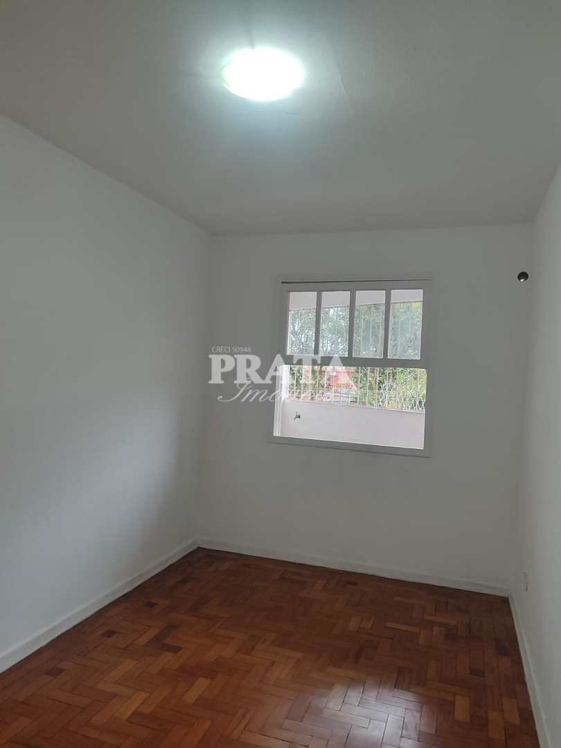 Casa à venda com 2 quartos, 70m² - Foto 4