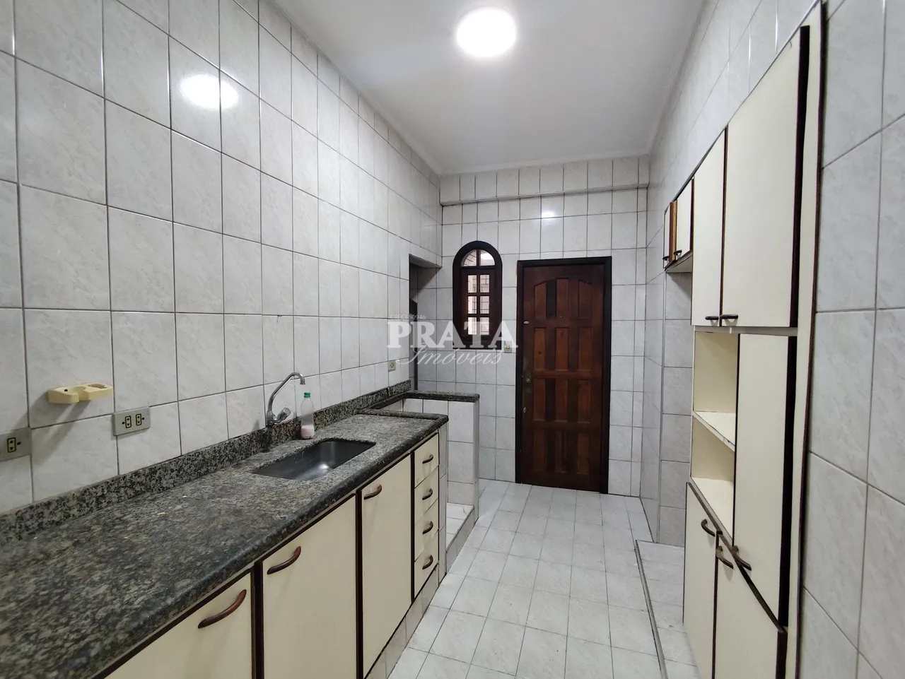 Apartamento para alugar com 3 quartos, 105m² - Foto 8