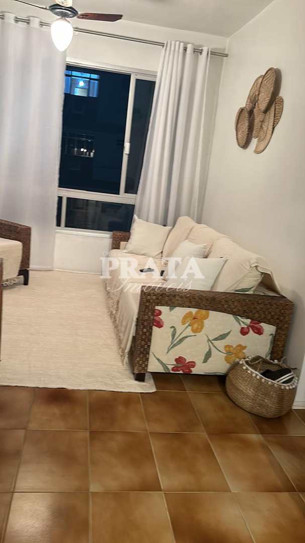 Apartamento à venda com 2 quartos, 70m² - Foto 4