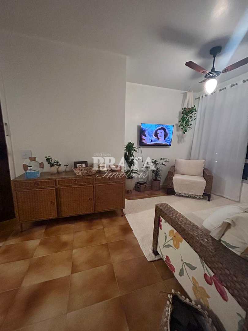 Apartamento à venda com 2 quartos, 70m² - Foto 3