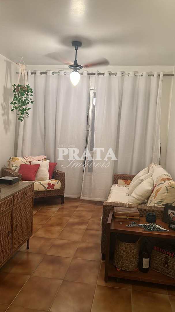 Apartamento à venda com 2 quartos, 70m² - Foto 2