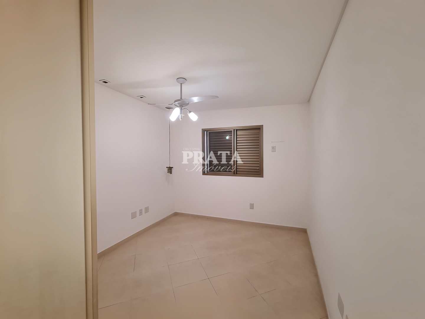 Casa à venda com 4 quartos, 185m² - Foto 8