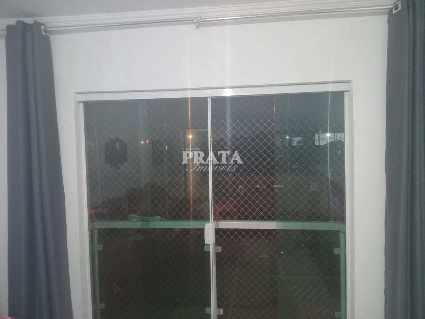 Casa à venda com 2 quartos, 75m² - Foto 4