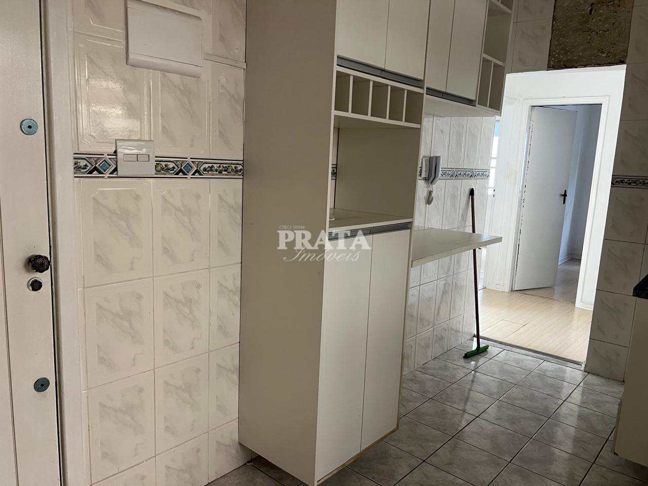 Apartamento para alugar com 2 quartos, 70m² - Foto 8
