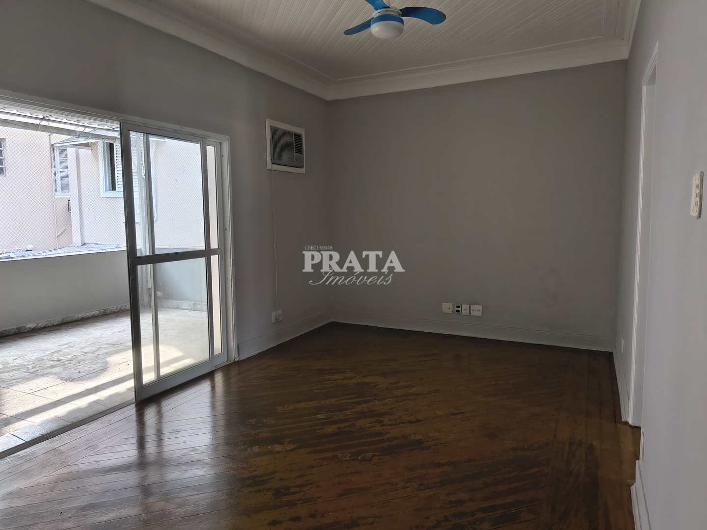 Casa para alugar com 2 quartos, 75m² - Foto 1