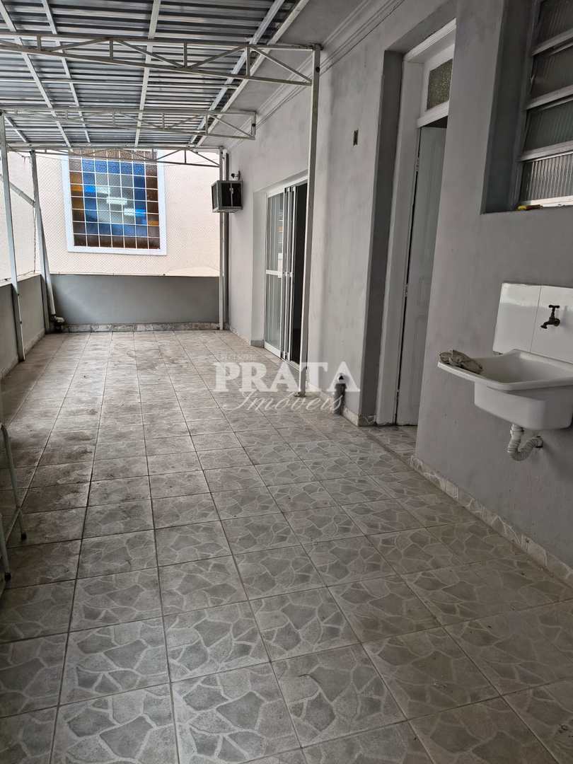 Casa para alugar com 2 quartos, 75m² - Foto 15