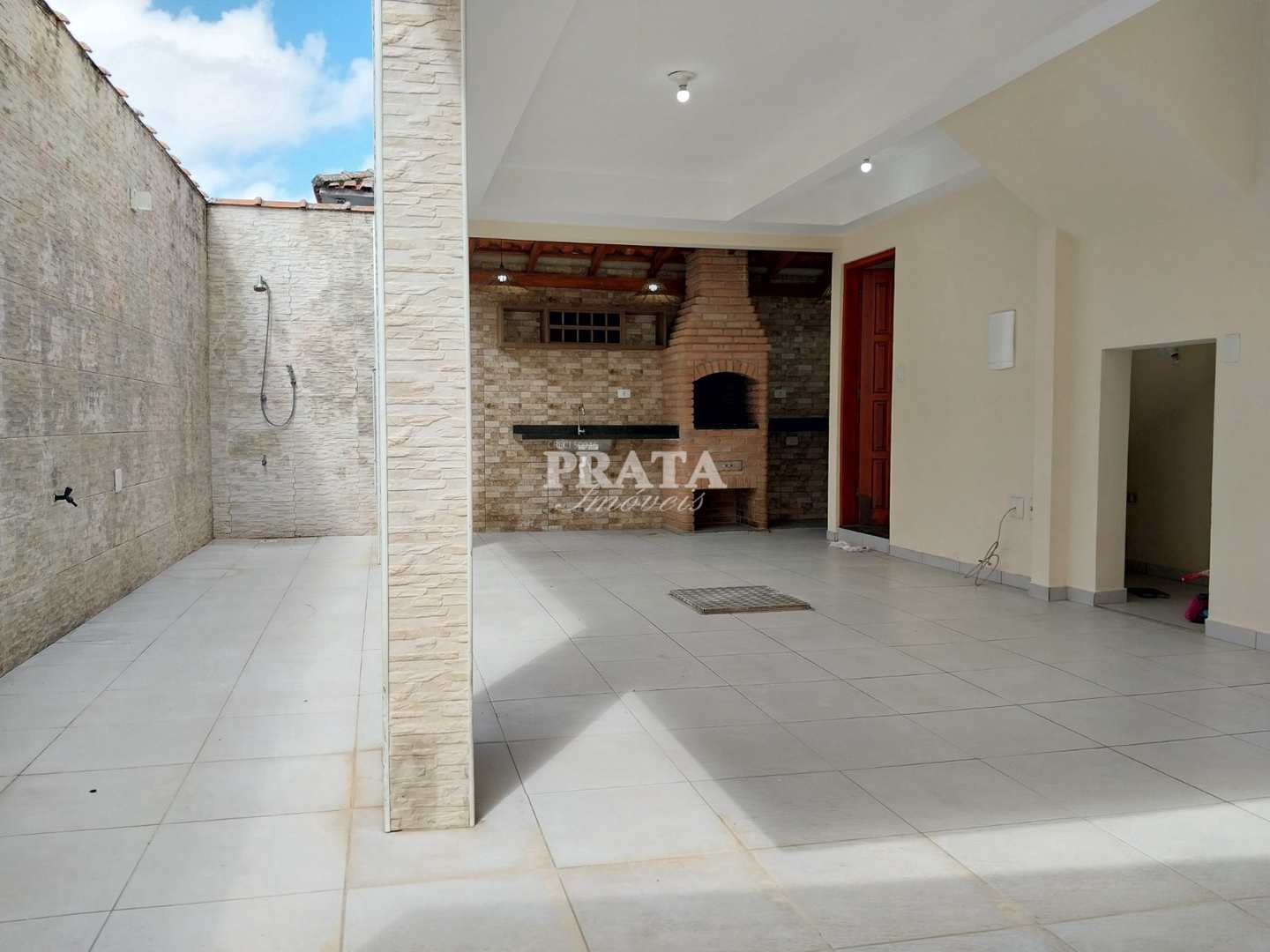 Casa para alugar com 2 quartos, 92m² - Foto 2