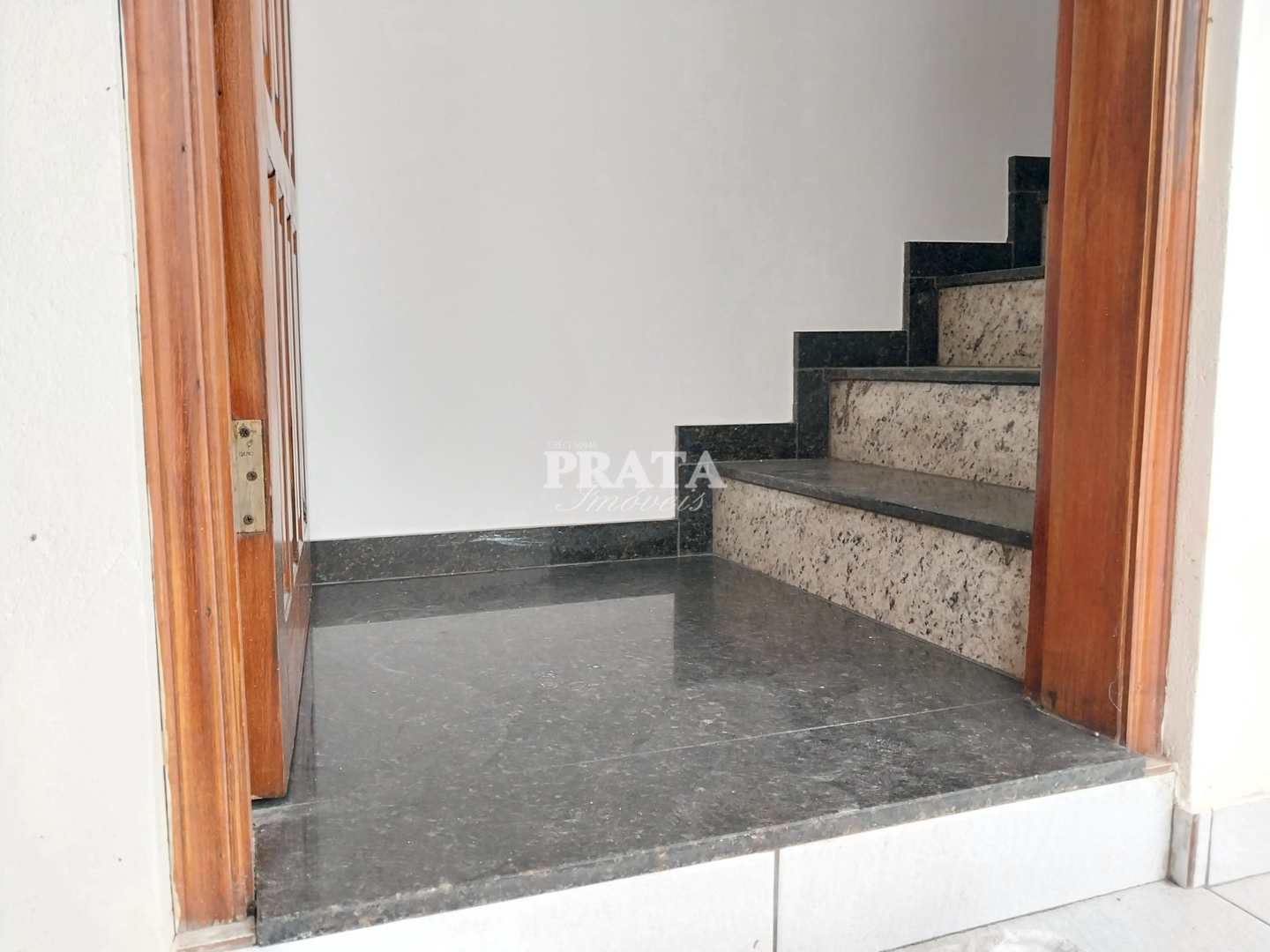 Casa para alugar com 2 quartos, 92m² - Foto 20