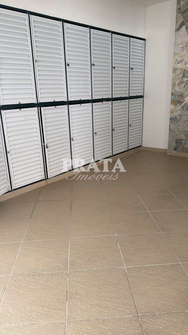 Apartamento para alugar com 3 quartos, 143m² - Foto 11
