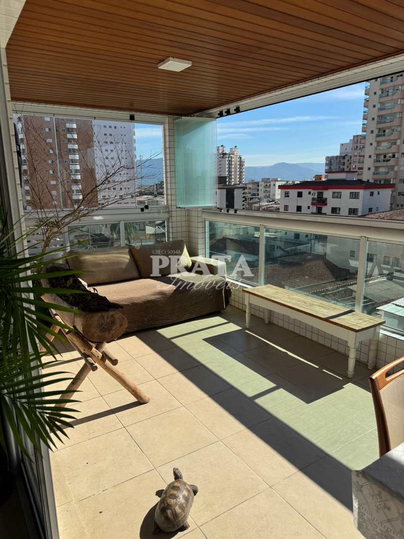 Apartamento para alugar com 3 quartos, 143m² - Foto 2