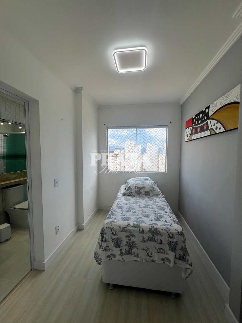 Cobertura para alugar com 3 quartos, 203m² - Foto 10