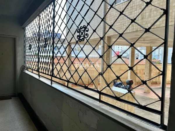 Apartamento à venda com 2 quartos, 77m² - Foto 12