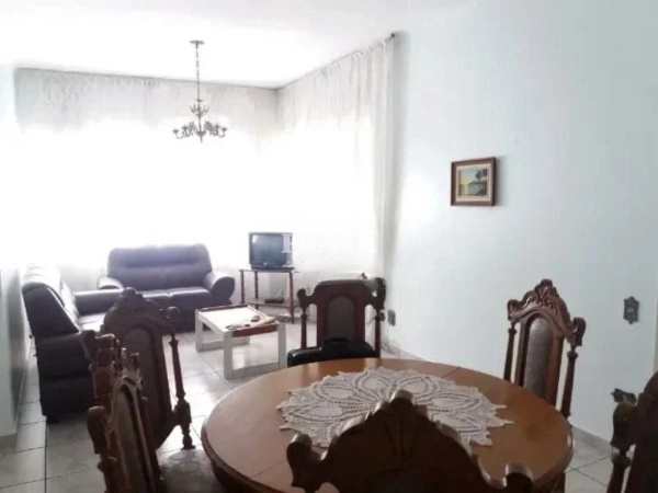 ITARARÉ S VICENTE 2 DORMITÓRIOS 1 V GARAGEM PRÉDIO FRENTE PRAIA
